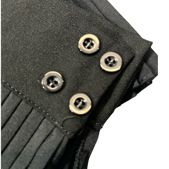 Faux Wrist Cuffs Pleated Button Closure Black New - Picture 3 of 7